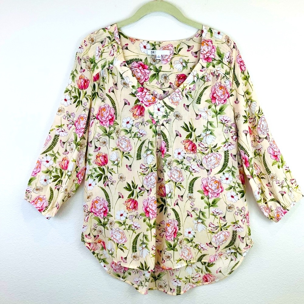DR2 Floral Print V-Neck Blouse